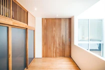 Ngôi nhà 30 năm tuổi ngập ánh sáng sau cải tạo