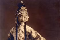 “Cách cách đẹp nhất” nhà Thanh: 90 tuổi chết trong viện dưỡng lão