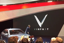 Tài sản tỷ phú Vượng thêm hơn trăm triệu USD ngày xe VinFast ra mắt 