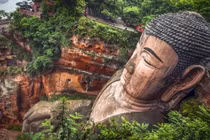 Đặt tượng Đại Phật ở ngã ba sông có thể “trấn yểm” thủy quái?