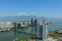 "Đứng từ trên cao nhìn xuống, Đà Nẵng toàn nhà cửa, không thấy cây"