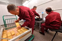 Lóa mắt kho chứa nghìn thỏi vàng ở Nga