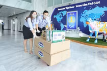 Nhân viên Vinamilk “góp bước đi” để gây quỹ giúp trẻ khó khăn phòng COVID-19