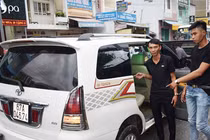 Táo tợn bắt cóc người yêu sắp lấy chồng ra đảo sống chung