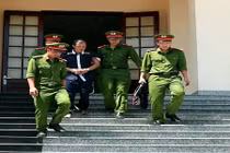 Tử hình kẻ cướp, hiếp bé gái 9 tuổi