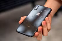 iPhone X vỡ chỉ sau một lần rơi 