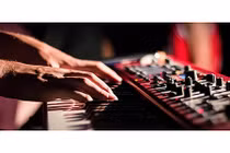 Lần đầu tiên robot tạo ra những âm thanh chưa từng xuất hiện