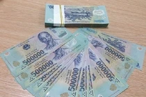 Bật mí những tờ tiền khó bị làm giả nhất thế giới