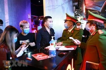 Hà Nội yêu cầu quán bar, karaoke tạm đóng cửa hết tháng 3 