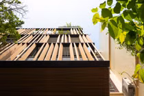 Thiết kế đặc biệt giúp nhà phố hướng Tây mát rượi không cần điều hòa