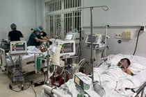 10 người ngộ độc botulinum sau khi ăn cá chép muối ủ chua, 1 ca đã tử vong