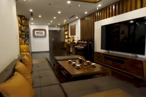 “Biệt thự sân vườn trên cao” toàn gỗ óc chó ở Hà Nội