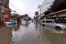 Tiến sĩ đề xuất dùng lu nước chống ngập, chuyên gia nói gì?