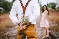 Bị cả nhà chồng xỉ vả vì bỗng nhiên có thai trong khi chồng bị chẩn đoán vô sinh