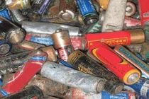 Từ vụ cà phê bị nhuộm bằng lõi pin: Pin đã sử dụng đi đâu?