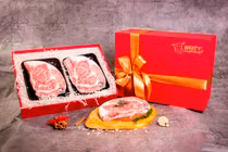 Chân gà Đông Tảo, bò Wagyu, cá kho... lên giỏ quà Tết 2022