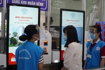 Chuyển đổi số, khám bệnh bằng thẻ, chủ động xét nghiệm… phòng chống Covid-19