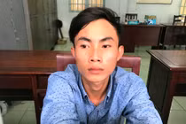 Nổ súng bắt kẻ cướp khống chế 2 con tin trong phòng trọ