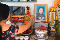 Truy tìm 2 thanh niên gây tai nạn, bỏ mặc cụ bà đến chết