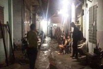 Con trai phát hiện mẹ chết trong phòng với nhiều vết thương trên người