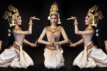 Trương Thị May diện trang phục truyền thống nhảy điệu Apsara
