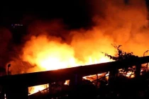 TPHCM: Đang điều tra nguyên nhân vụ cháy 2.160m2 kho chứa vải