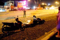 Tài xế tàn nhẫn trốn vào dòng xe sau khi tông chết người