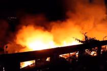 TPHCM: Đang điều tra nguyên nhân vụ cháy 2.160m2 kho chứa vải