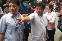 PCT quận 1 kiên quyết đập bỏ trụ sở sinh hoạt lấn vỉa hè