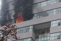 Vụ cháy ĐH Ngoại Thương: Viết tiếp câu chuyện về bệnh vô cảm