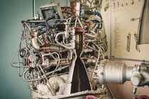 Tận mục trái tim của quả tên lửa