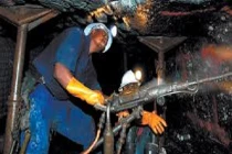 Sự thật bàng hoàng trong những mỏ vàng Nam Phi