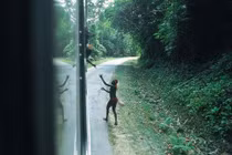 Thảm kịch “vườn thú người” trên đảo tử thần?