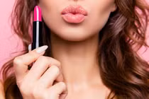 Điểm mặt những hóa chất trong son môi gây suy thận, bệnh não và ung thư