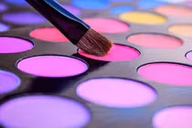  Tự tin xuống phố chơi Noel với những kiểu make up nổi bật này