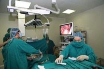 Cấp cứu cho bệnh nhân có phủ tạng đảo ngược hiếm gặp