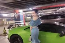 Cô đào gốc Việt 27 tuổi gây sốc khi khoe ảnh sexy tuyển chồng