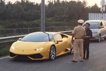 Siêu xe Huracan của Cường Đô la bị CSGT “tóm sống“