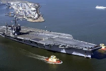 Mỹ sẽ đóng xong siêu tàu sân bay mới trước khi Nga chật vật sửa xong Kuznetsov