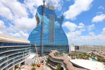 Khách sạn hình đàn guitar trị giá 1,5 tỷ USD ở Mỹ