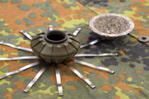 Lựu đạn nhảy SHGR 07 của quân đội Thủy Điển nguy hiểm cỡ nào?