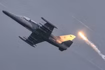 Sức mạnh đáng sợ của máy bay "hậu duệ" L-39 phiên bản chiến đấu