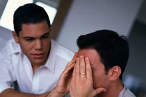 Tôi buộc phải lựa chọn giữa vợ con và tình yêu đồng tính