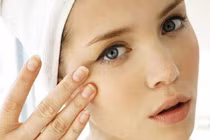 Mẹo đơn giản giảm nếp nhăn quanh vùng mắt 