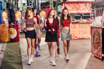 Amee quá nóng bỏng khiến Kay Trần liên tục “thả thính” trong MV phố hàng nóng