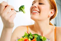 8 lời khuyên của bác sĩ dinh dưỡng để có sức khỏe tốt suốt mùa hè