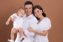 Thúy Diễm thừa nhận con trai như “thần hộ mệnh” của gia đình 