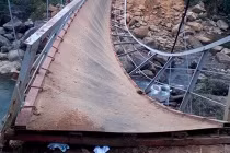 Cầu Lai Châu sập không vì quá tải mà do chất lượng kém?