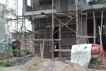 Đòi nợ không được, cắt cổ bạn, vứt xác phi tang xuống bể nước 