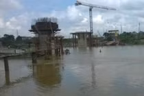 Phú Thọ: Thai phụ ôm con nhỏ nhảy cầu tự tử